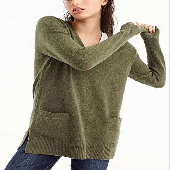 J.Crew V-neck front-pocket tunic sweater in supersoft yarn - Picture 4 of 4